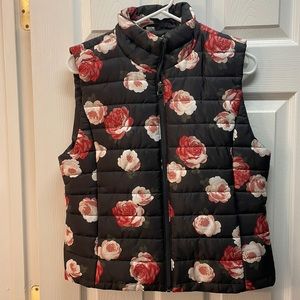 The Loft M puffer vest! Worn once!